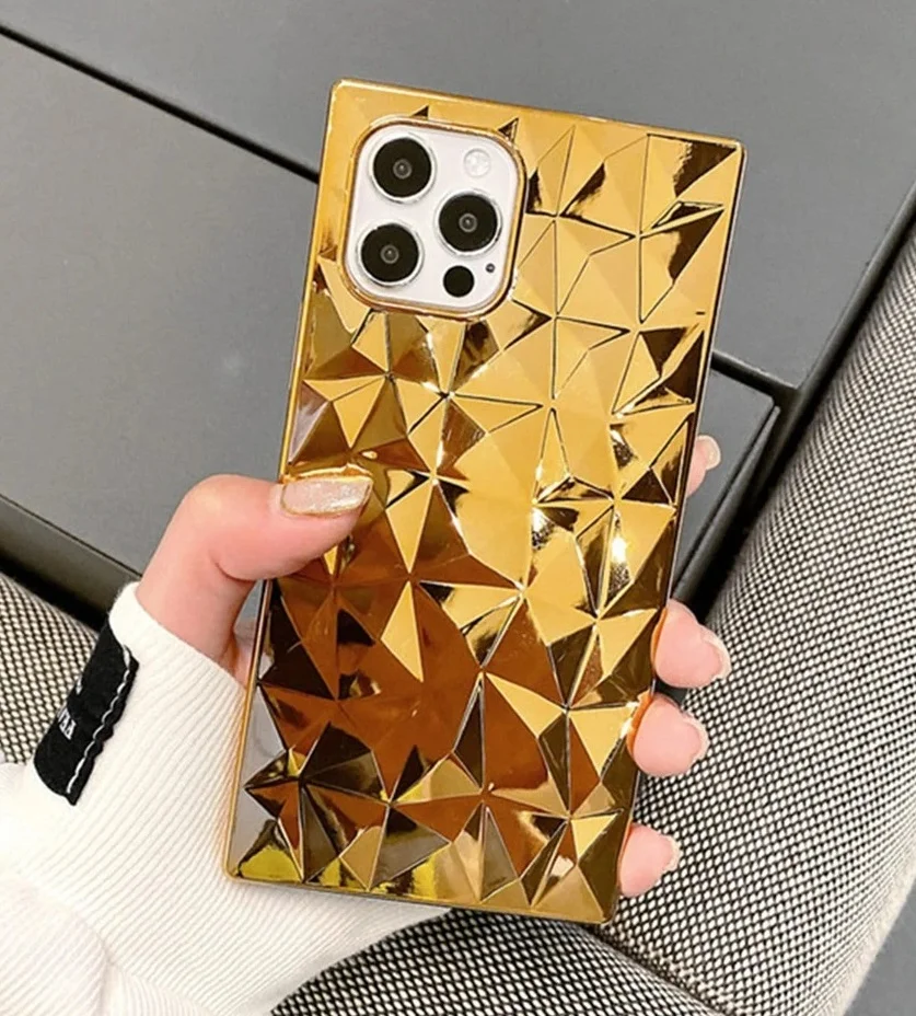 Coque iPhone Pyramid Or – Image 4