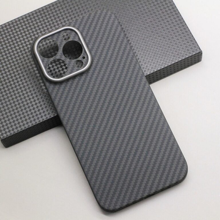 Coque iphone 14 pro en véritable Kevlar Carbone noir