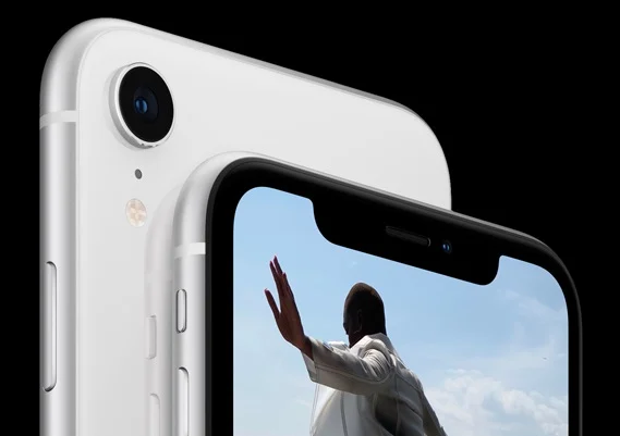 Photo d'un iPhone XR blanc recto verso