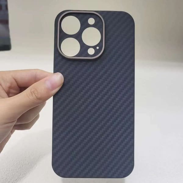 Coque Fibre De Carbone Pour IPhone 15 Pro Max – Ultra Fine, Anti-choc, Protection Complète